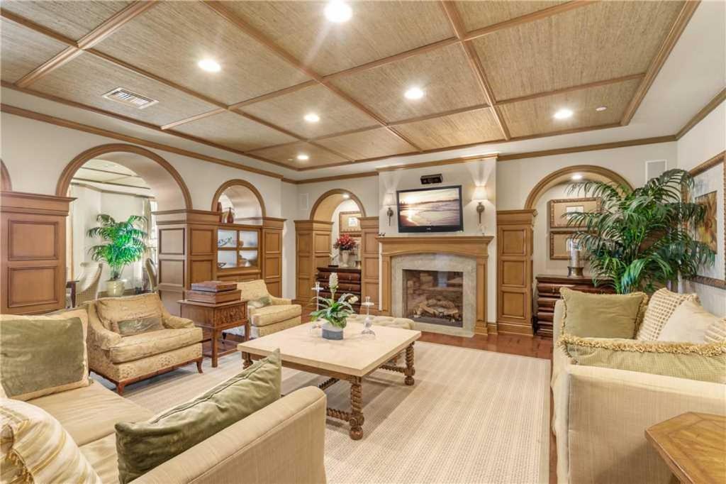 Sand Pearl 1406, 2 Bedrooms, Diamond Rated, Pool, Gym, Sleeps 6 Clearwater Beach Exterior photo